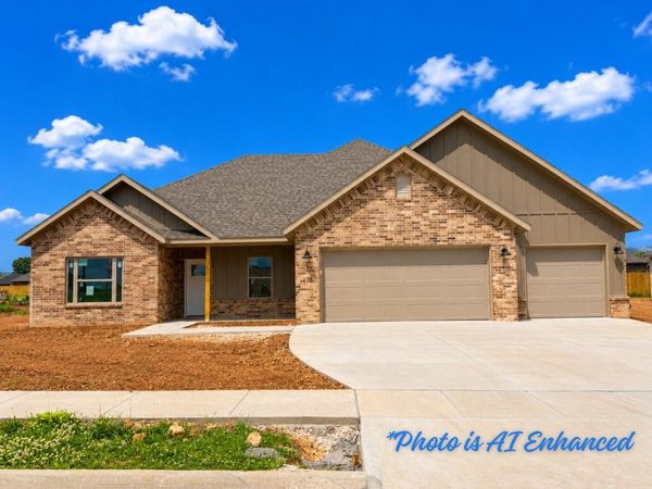 172 N Panther Avenue, Farmington, AR 72730