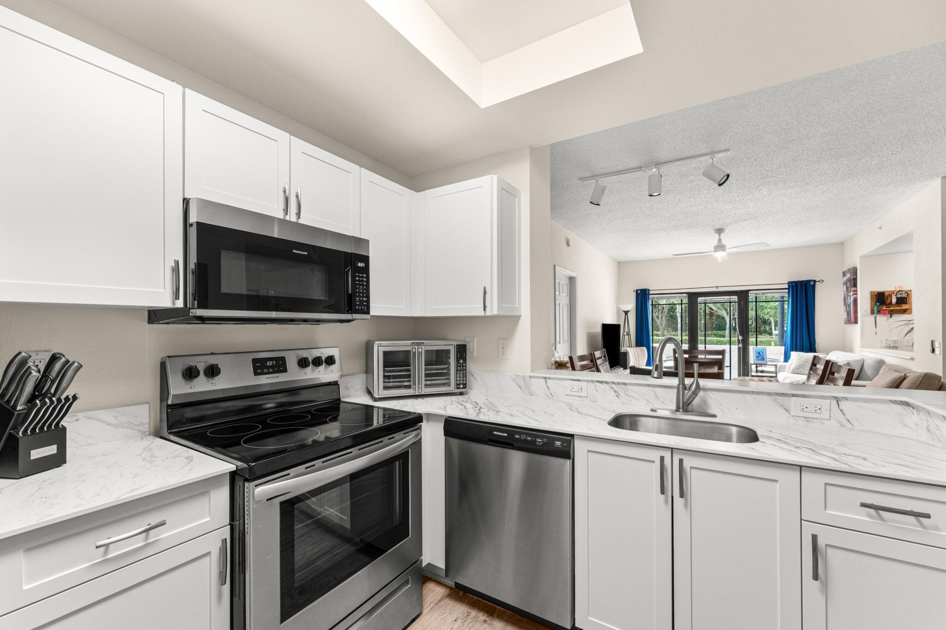 2801 Sarento Place, Unit 102, Palm Beach Gardens, FL 33410 Photo