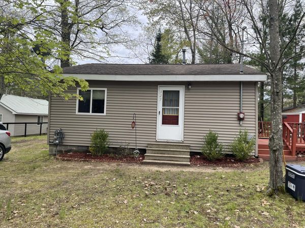 327 Sparrow Avenue, Roscommon, MI 48653