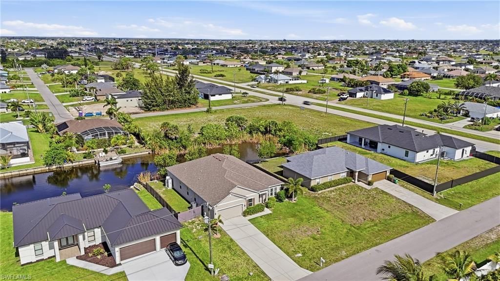 12 SW 22nd Ave, Cape Coral, FL 33991 Photo