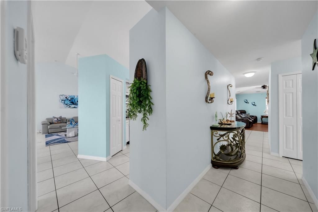 1722 SW 38th Ter , Cape Coral, FL 33914 Photo