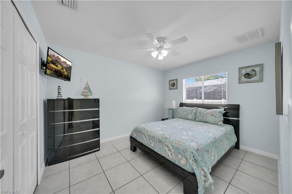 1722 SW 38th Ter , Cape Coral, FL 33914 Photo