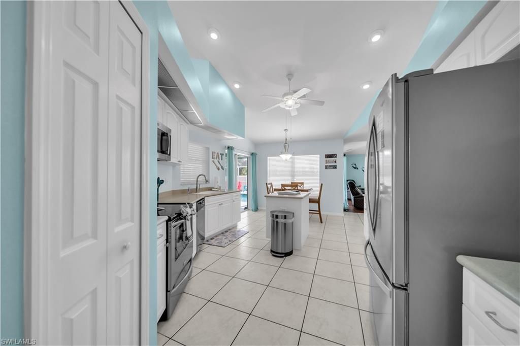 1722 SW 38th Ter , Cape Coral, FL 33914 Photo