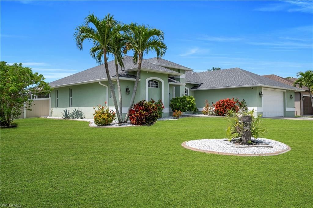 1722 SW 38th Ter , Cape Coral, FL 33914 Photo