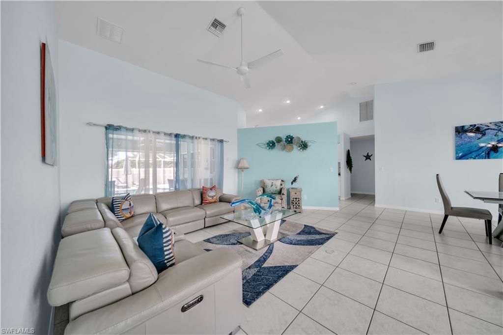 1722 SW 38th Ter , Cape Coral, FL 33914 Photo