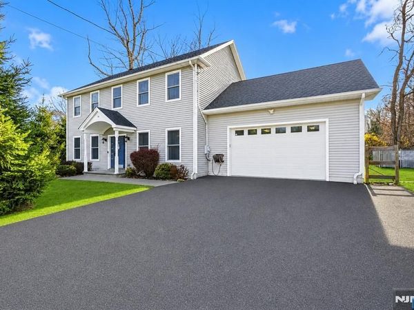 34 Tobyhanna Trail, HOPATCONG, NJ 07843