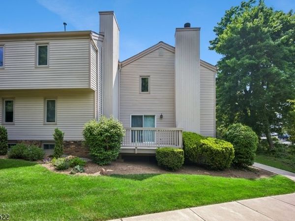 5 Somerset Hills Court, Bernardsville, NJ 07924