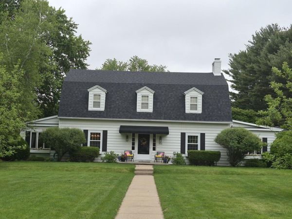 105 N Scandia Street , Alpha, IL 61413