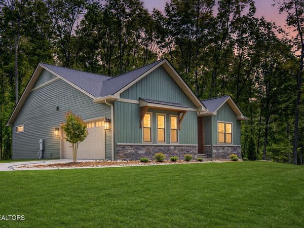 30 Andover Lane, Crossville, TN 38558