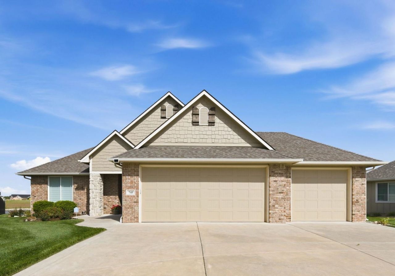 745 N Firefly Ct., Wichita, KS 67235 Main Photo