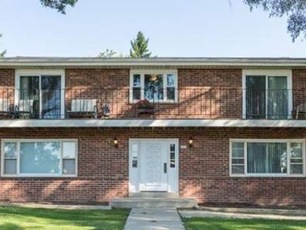 2020 W Good Hope Rd, Glendale, WI 53209