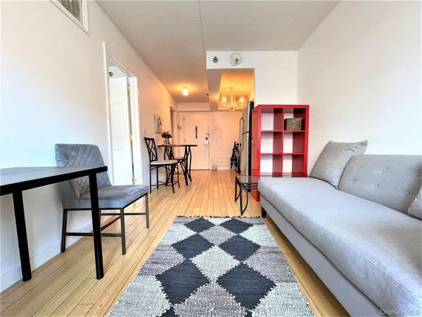 516 W 47th Street , Unit S6J, New York (Manhattan), NY 10036
