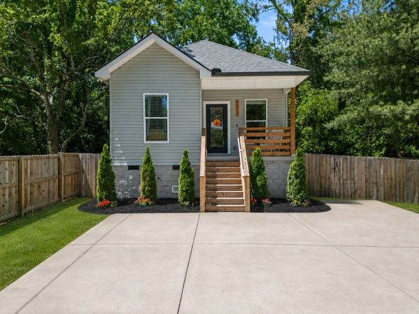 1102 Fernbank Dr, Madison, TN 37115