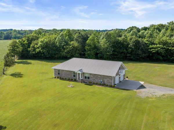 784 County Road 33, Fyffe, AL 35971