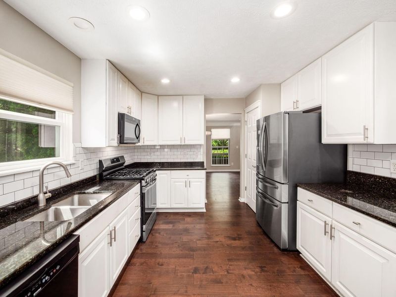 5560 Tayside Circle , Dublin, OH 43016 Photo 10