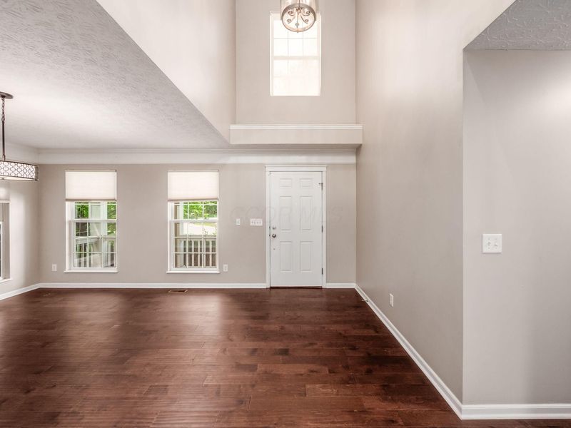 5560 Tayside Circle , Dublin, OH 43016 Photo 5