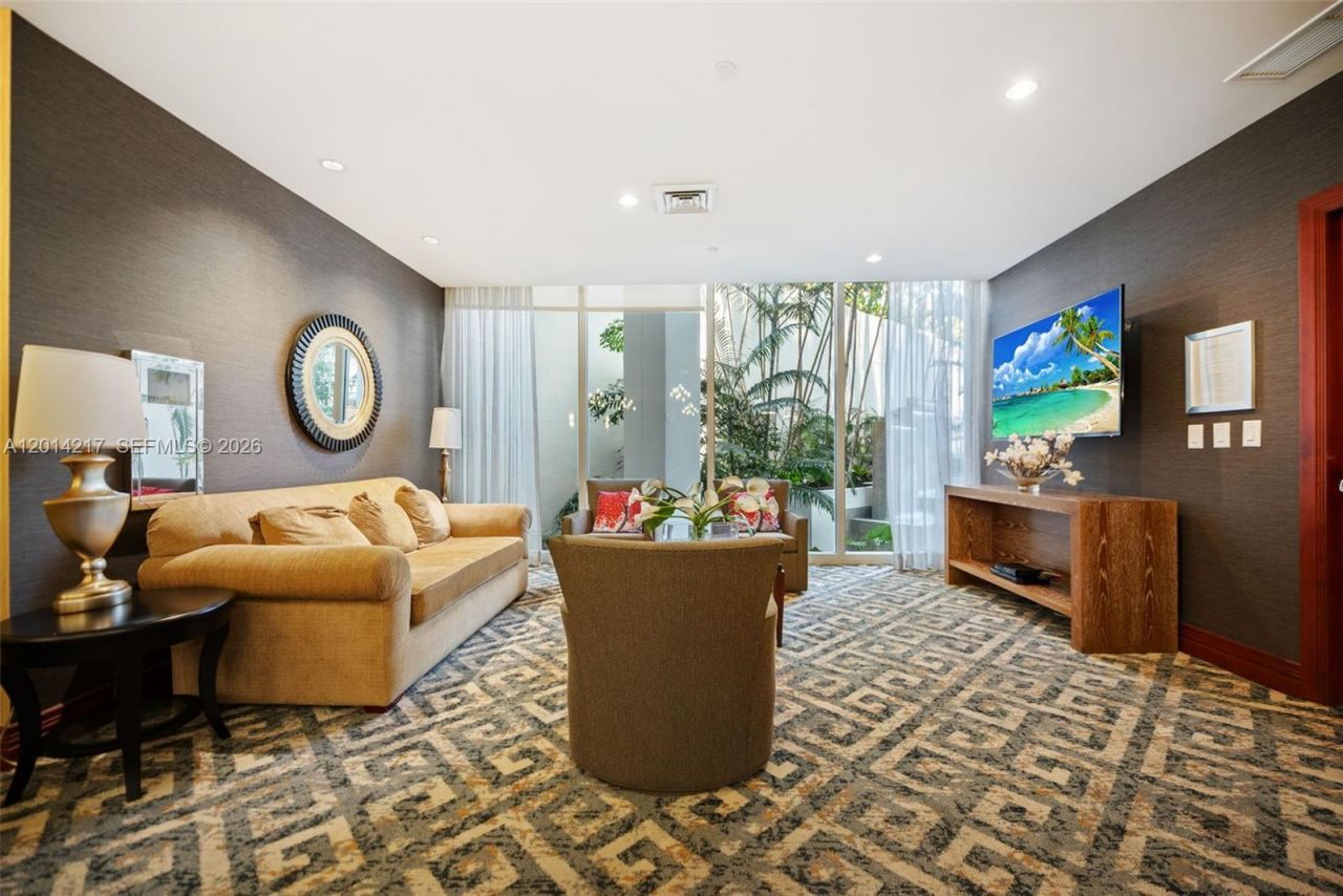 21050 Point Pl, Unit 302, Aventura, FL 33180 Photo