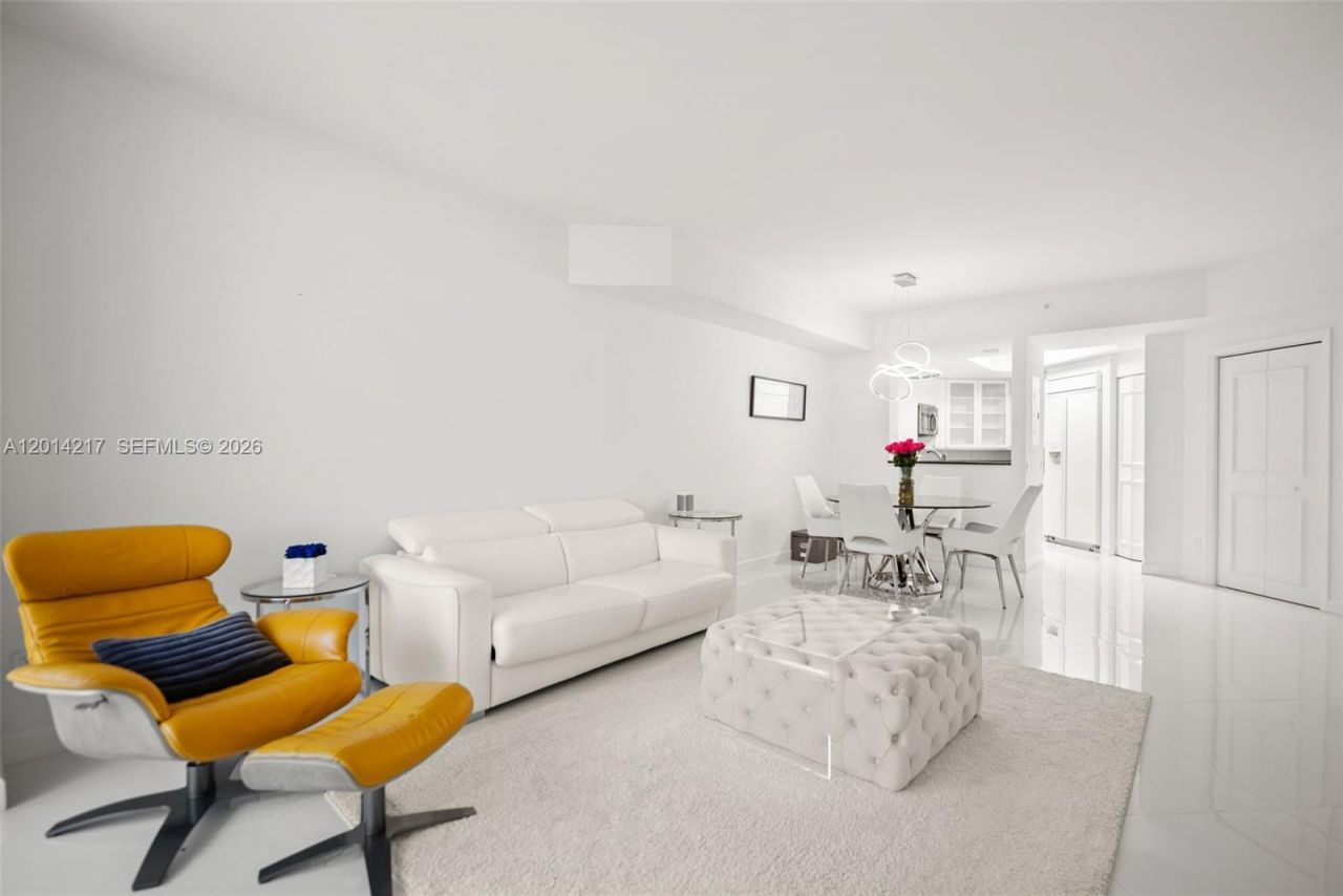 21050 Point Pl, Unit 302, Aventura, FL 33180 Photo