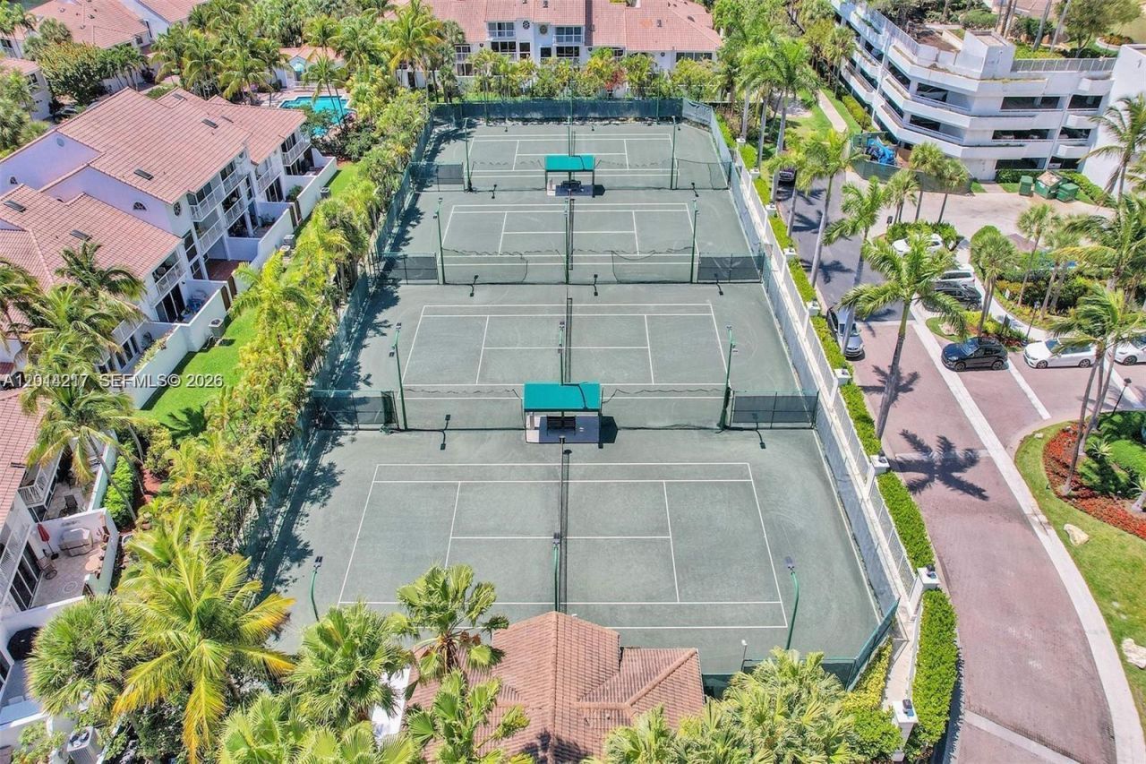 21050 Point Pl , Unit 302, Aventura, FL 33180 Photo