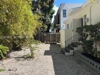3132 Elizabeth St , Unit B, Miami, FL 33133 Photo
