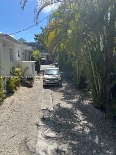 3132 Elizabeth St , Unit B, Miami, FL 33133 Photo