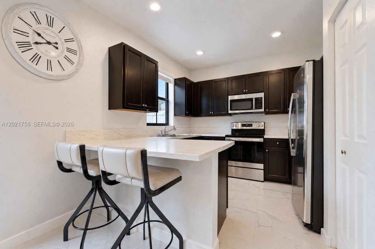 3382 W 104th Ter, Hialeah, FL 33018 Photo