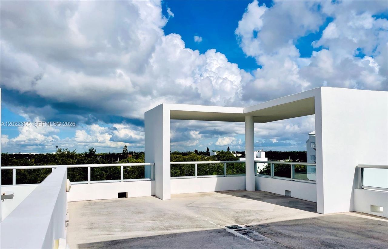720 NE 62nd St , Unit 501, Miami, FL 33138 Photo