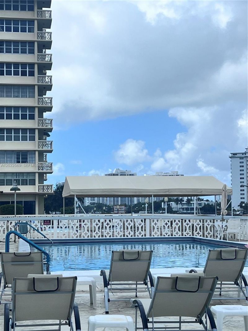 1801 S Ocean Dr , Unit 536, Hallandale Beach, FL 33009 Photo