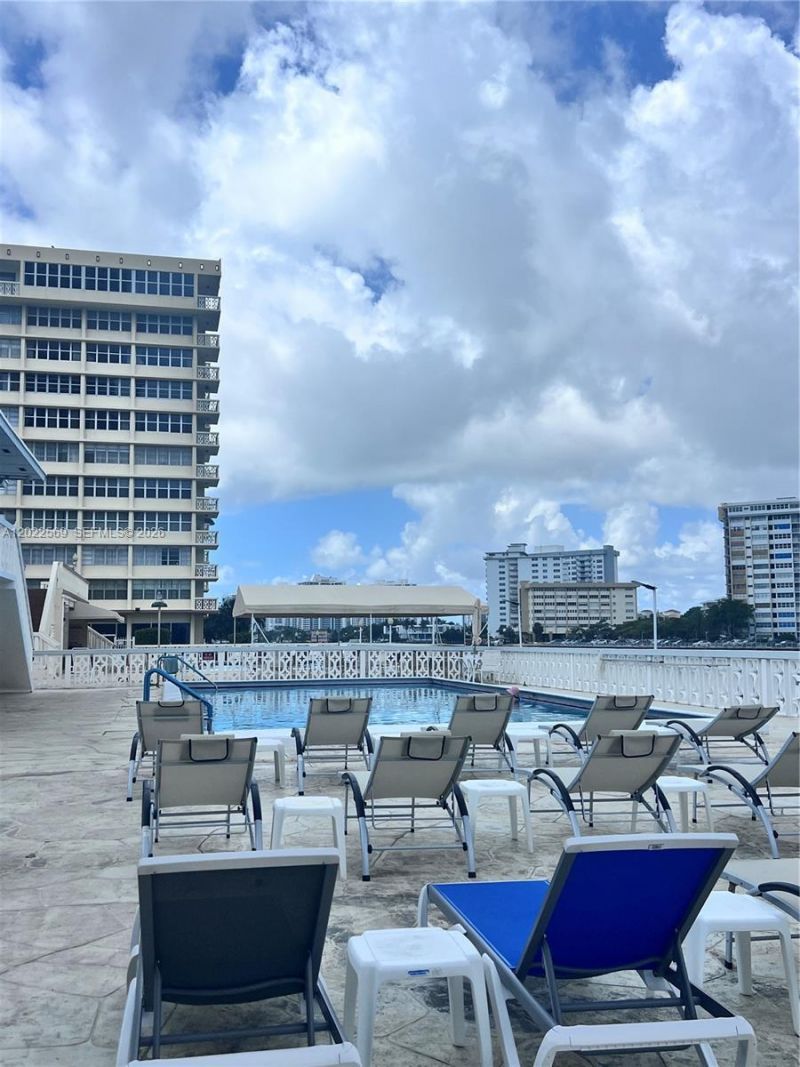 1801 S Ocean Dr , Unit 536, Hallandale Beach, FL 33009 Photo