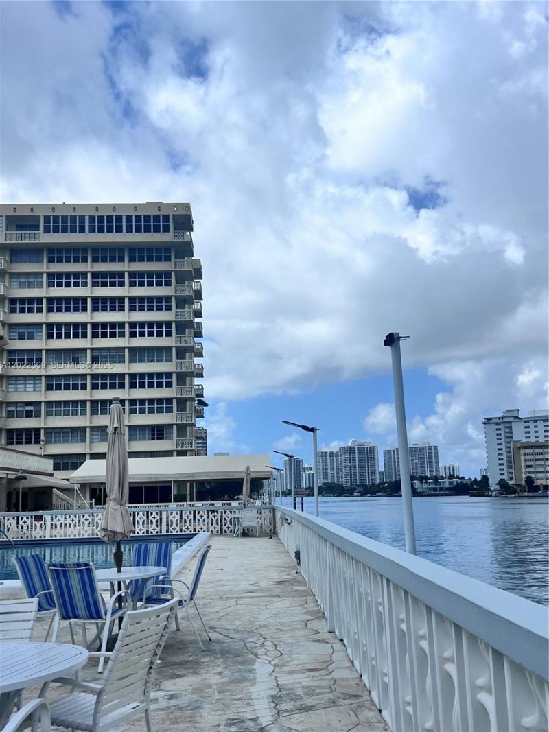 1801 S Ocean Dr , Unit 536, Hallandale Beach, FL 33009 Photo