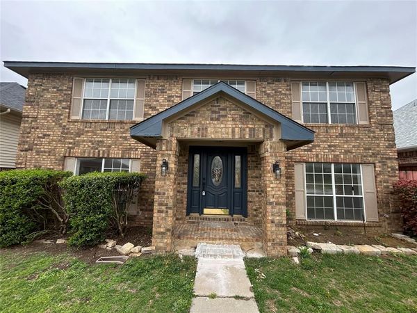1131 Holly Drive, Carrollton, TX 75010