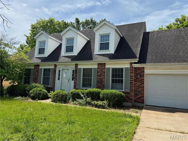 1978 Acorn Trail Drive , Florissant, MO 63031