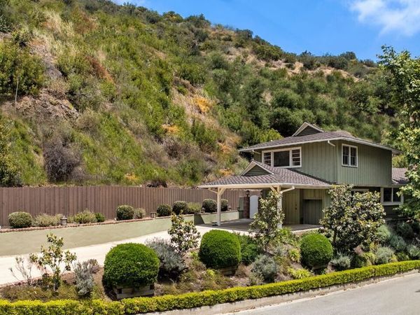 3820 Mandeville Canyon Road, Los Angeles, CA 90049