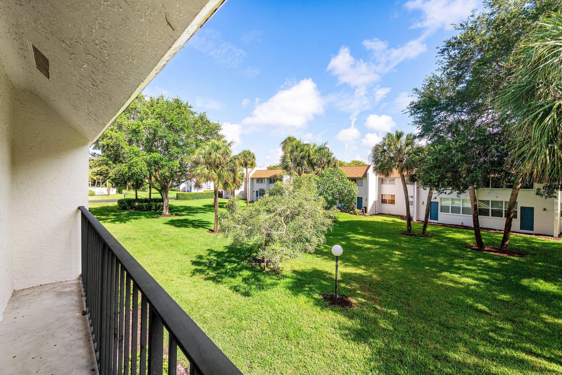 2905 SW 22nd Avenue, Unit 2020, Delray Beach, FL 33445 Photo