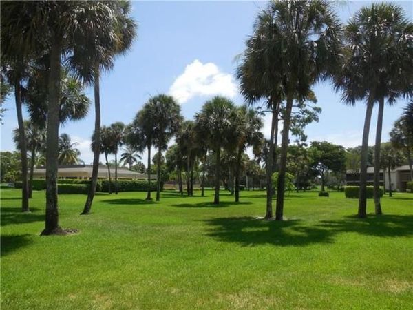 297 Deer Creek Boulevard, Unit 1302, Deerfield Beach, FL 33442