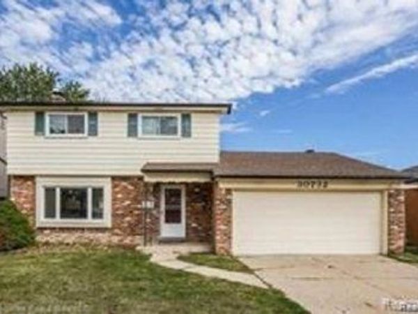 30732 NEWPORT Drive, Warren, MI 48088