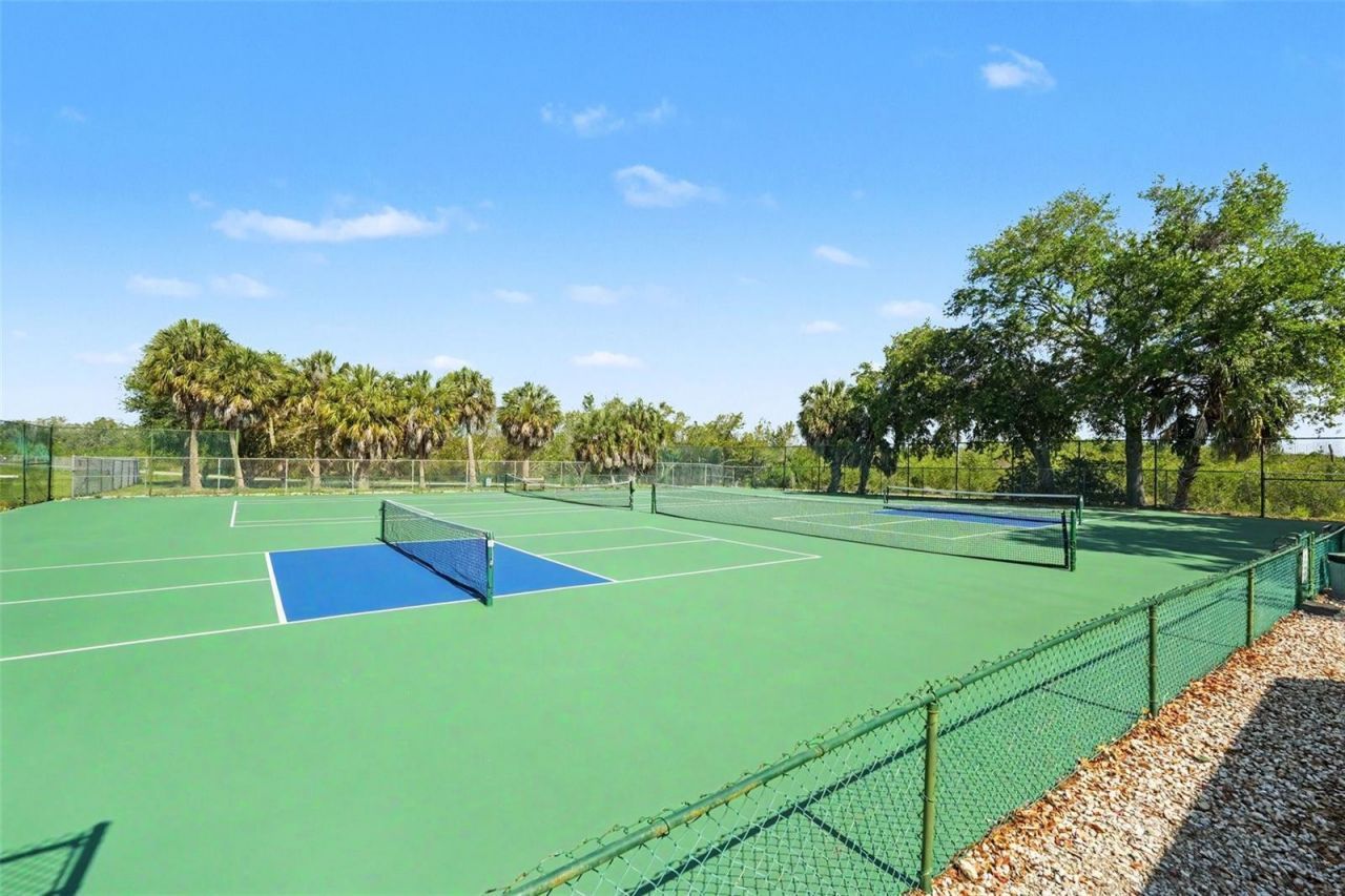 3267 39th Street S, Unit B, Saint Petersburg, FL 33711 Photo