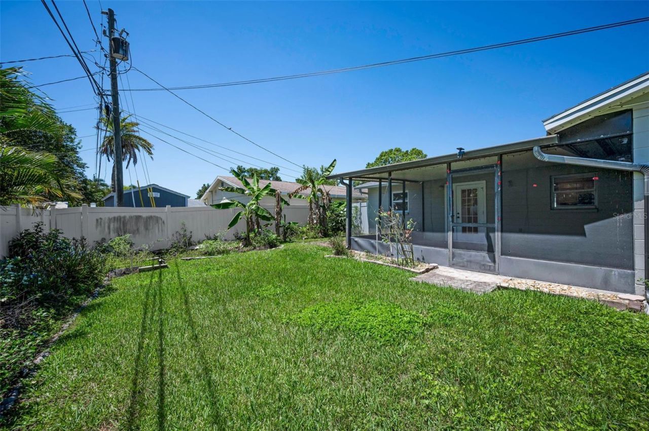9083 Briarwood Drive, Seminole, FL 33772 Photo