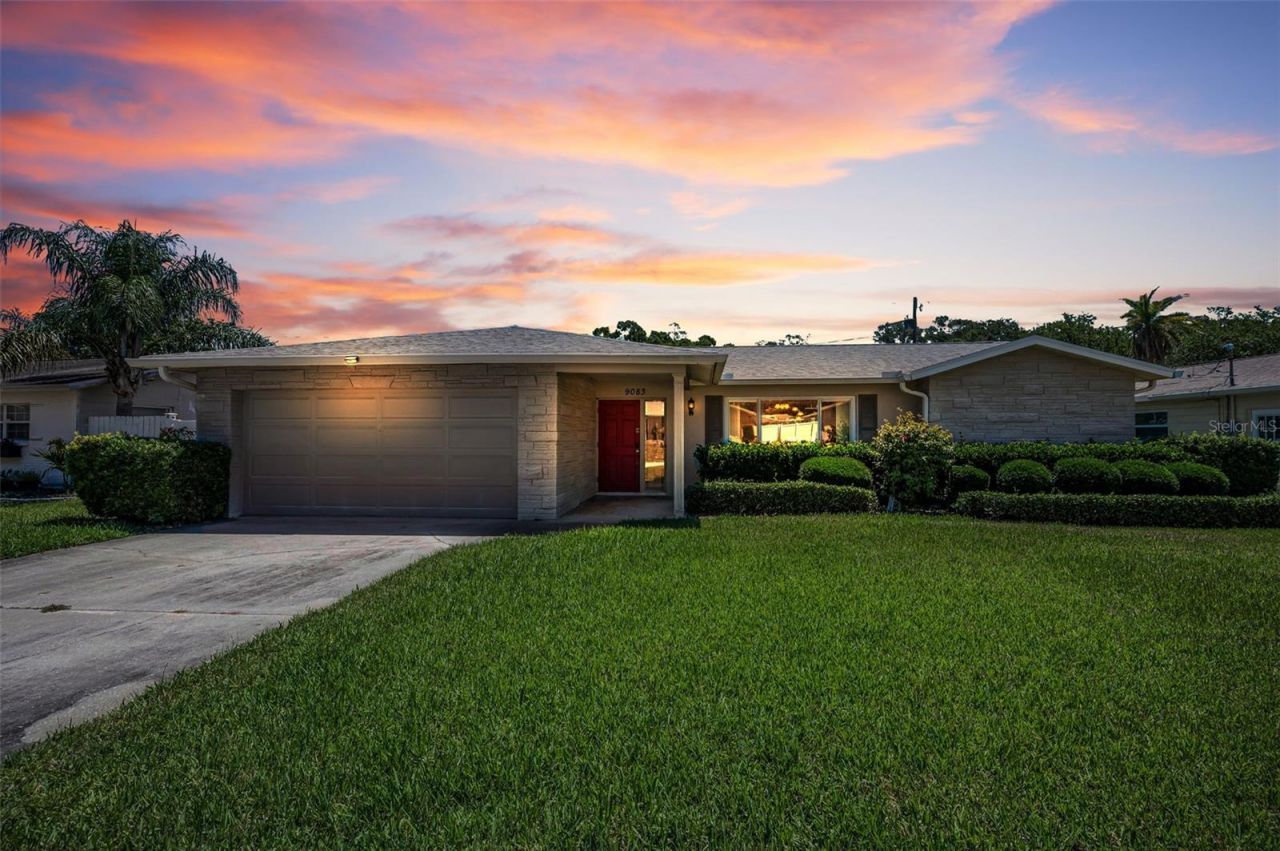 9083 Briarwood Drive, Seminole, FL 33772 Photo