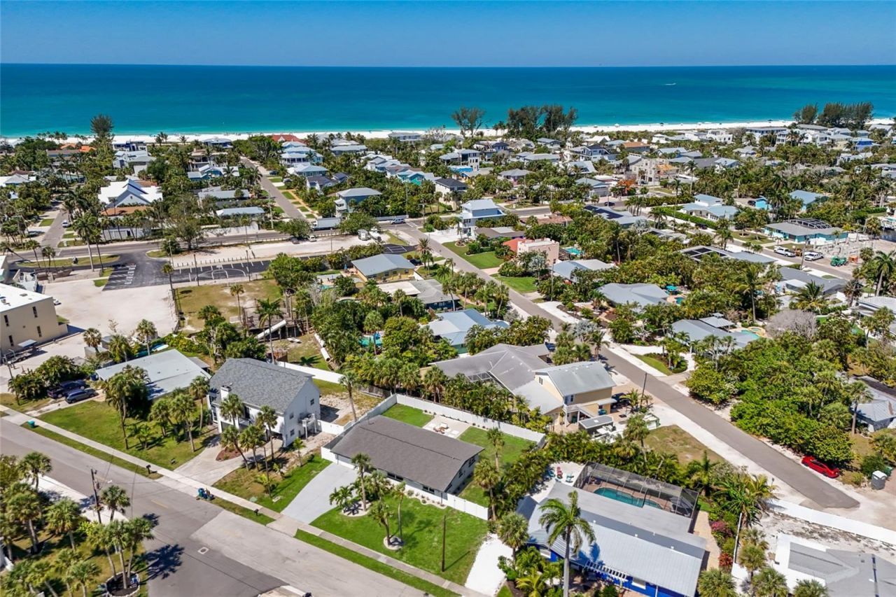 214 85th Street, Holmes Beach, FL 34217 Photo