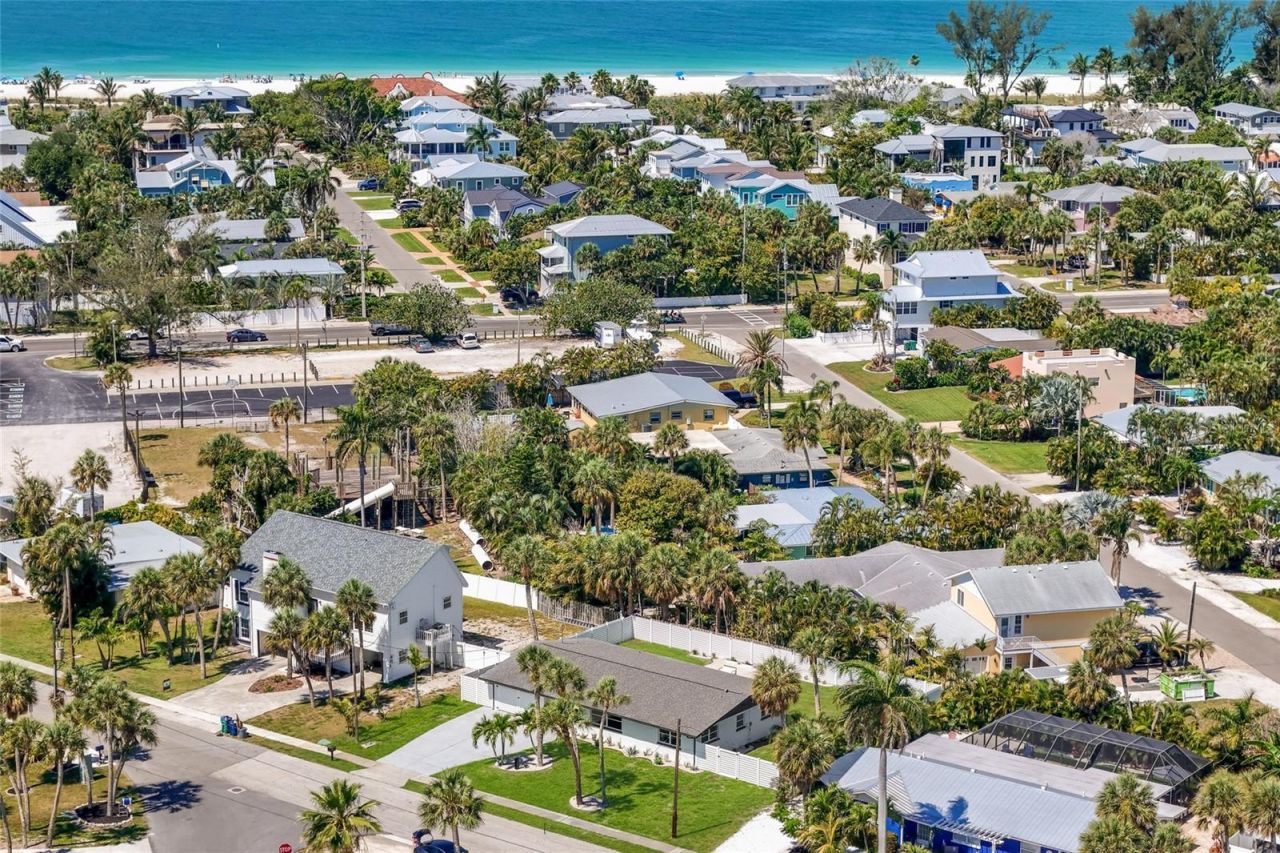 214 85th Street, Holmes Beach, FL 34217 Photo