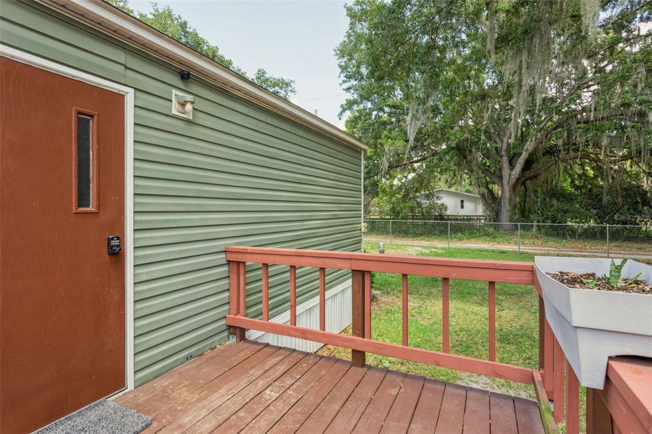 5603 Joyce Sheffield Lane, Plant City, FL 33565 Photo