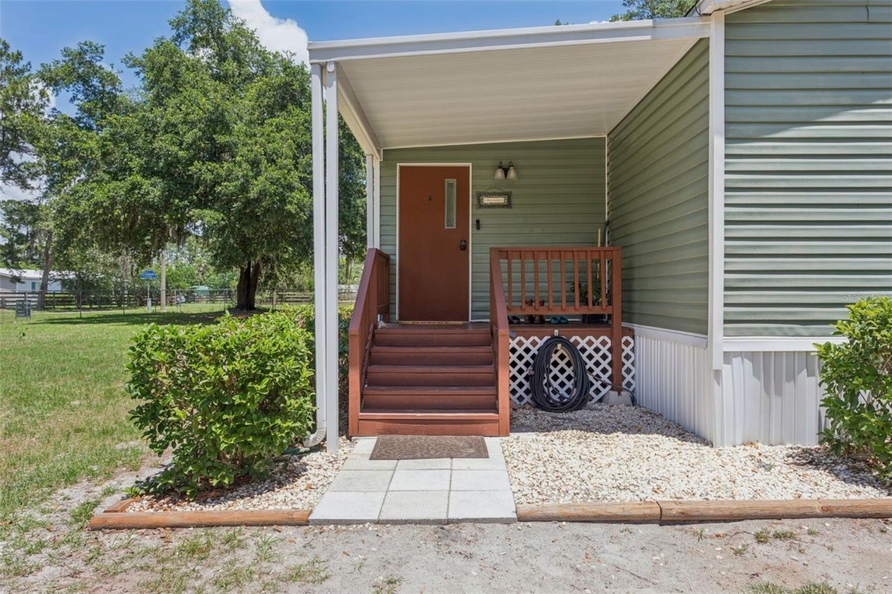 5603 Joyce Sheffield Lane, Plant City, FL 33565 Photo