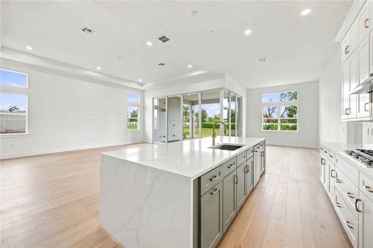 17805 Palmiste Drive, Bradenton, FL 34202 Photo