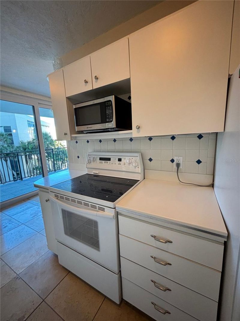 4822 Ocean Boulevard, Unit 3D, Sarasota, FL 34242 Photo