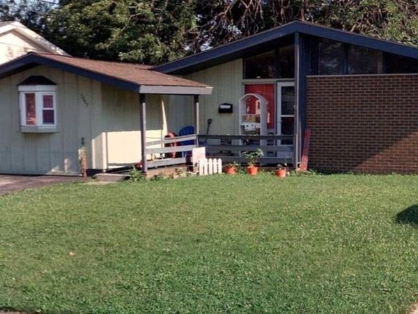 3847 Halsey Place , Columbus, OH 43228