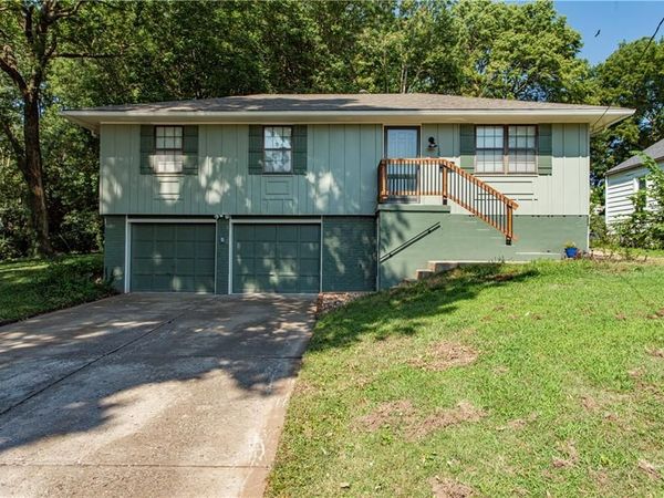 1334 S Main Street, Independence, MO 64055