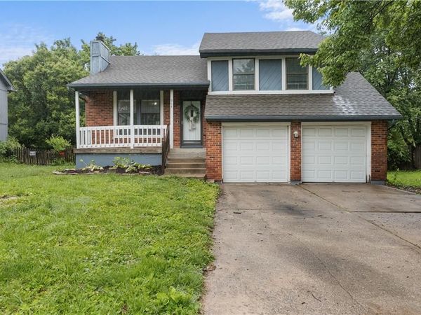 914 SE 7th Street, Lee's Summit, MO 64063