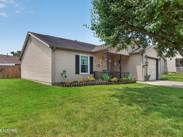 1721 Cape Brittany Way, Knoxville, TN 37932
