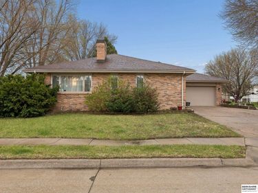 2711 N 142 Street , Omaha, NE 68164